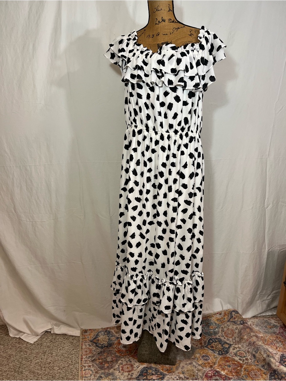 Beautifies size 18-20 Lane Bryant Black and White Ruffle-Trim Maxi Dress